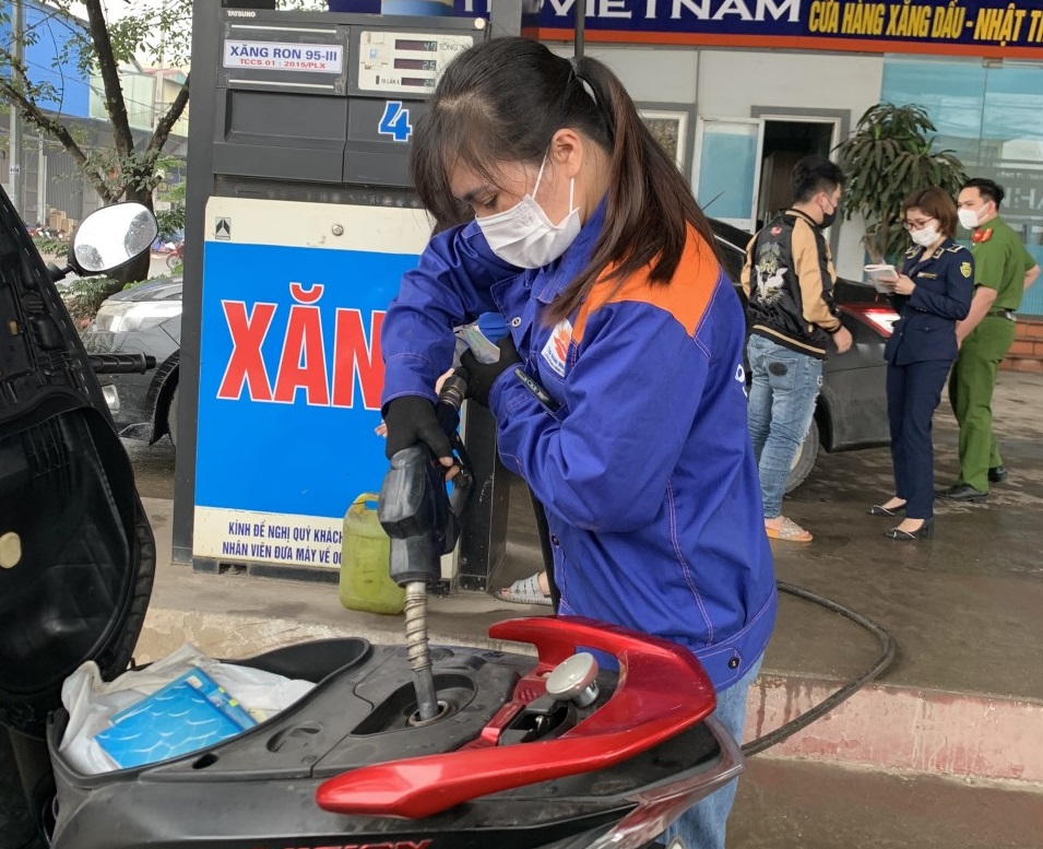 Hà Nội: Chuyển Công an điều tra vụ việc kinh doanh xăng dầu lừa dối người tiêu dùng